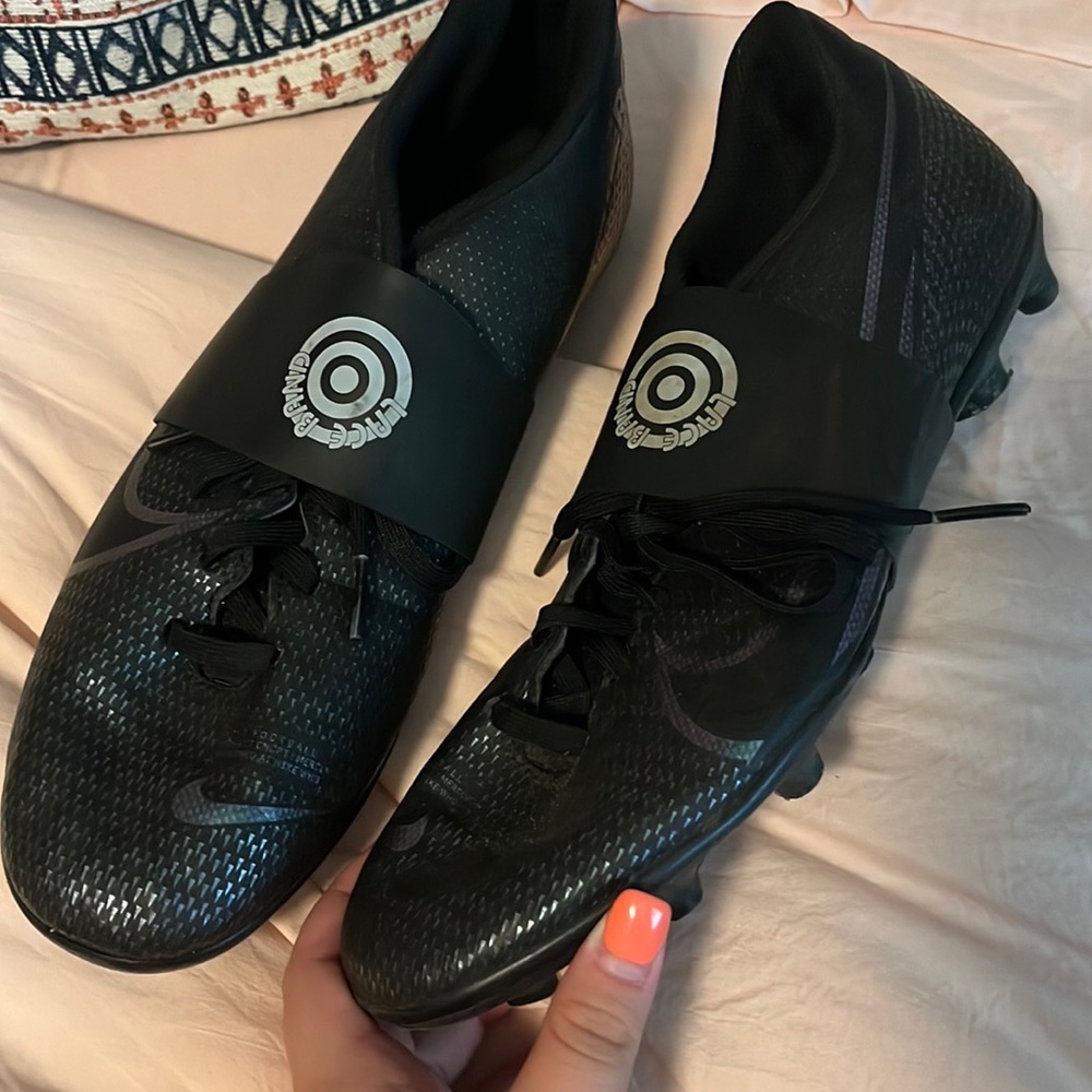 Nike cleats with lace band
